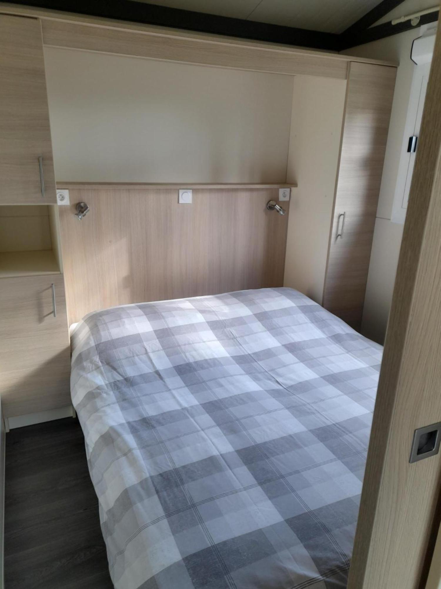 Au Tour De L'aveyron Camping LʼHospitalet-du-Larzac